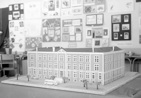 16 juin 57, maquette du collège au 1 / 66 / Visuel : D.R.