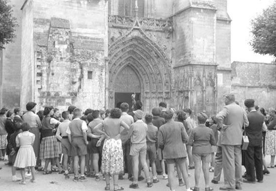 29 mai 52, excursion du collège à Saintes / Visuel : D.R.