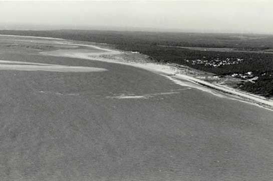 Bonne Anse, dimanche 26 octobre 1975 / Visuel : D.R.