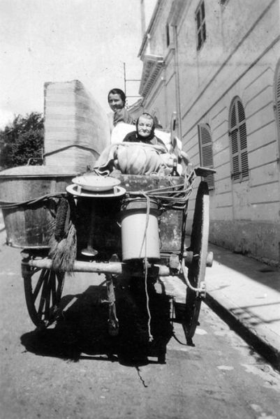 Évacuation de Marthe Bonnin, 84 ans, le 29 août 1944, de l'hôpital de Royan vers Breuillet. / Visuel : D.R.