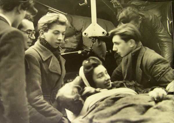 Évacuations des blessés vers les hôpitaux alentour. / Coll. privée DR