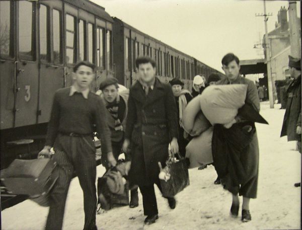 Évacuations en gare de Saujon 2. / Coll. privée DR
