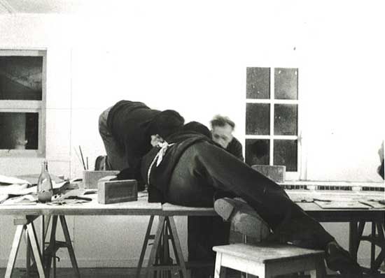 Ils ”planchent” ? tard dans la nuit / coll. M.Canellas