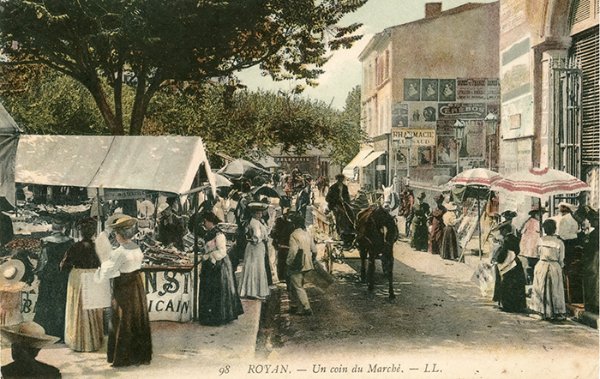 1848 : la place du Centre. À droite, l'entrée du marché. / Visuel : D.R.