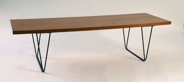 Table basse de Pierre Paulin / Visuel : D.R.