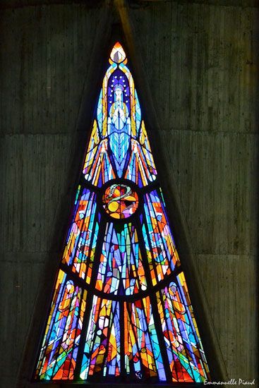 Vitrail-du-choeur,-Claude-Idoux. / Photo : E. Piaud
