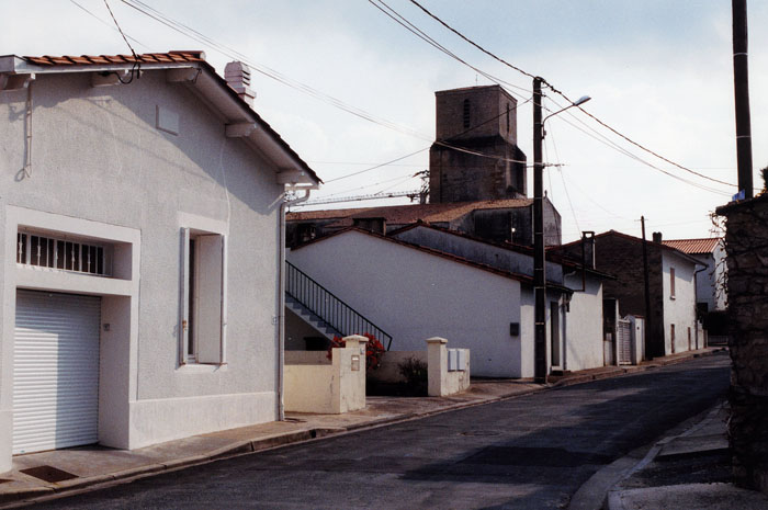 Eglise et quartier Saint-Pierre 2000