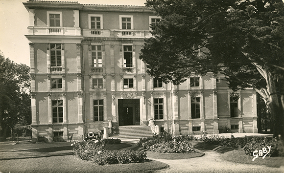 Hôtel de ville après guerre