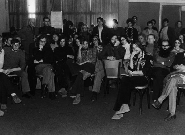 10h30, public attentif / Visuel : D.R.