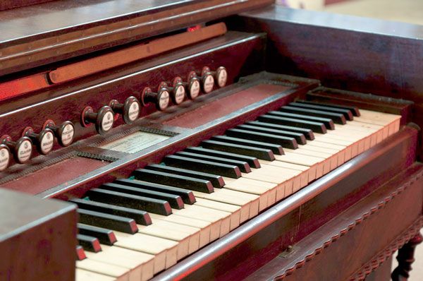 Eglise-St-Pierre-petit-orgue / Visuel : D.R.