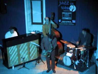 Deptra Jazz Quartet
Michel Boudjema : Piano
Carl Schlosser : Saxophone
Patrick Filleul : Batterie
David Salesse : Contrebasse
/ Visuel : D.R.