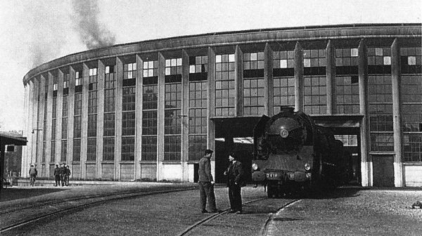 La Rotonde SNCF en Avignon (1946). / Collection N. Nogue