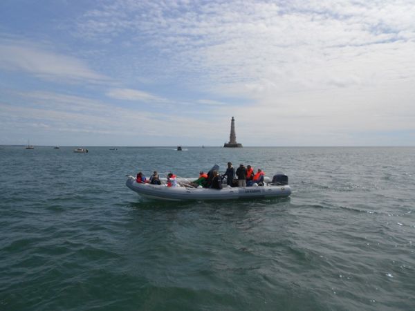 Les organisateurs veillent à l'arivée. / Cl. mabr