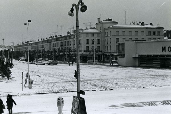 Royan, la Place Rouge - Sam. 11 Fév. 1978 - 11 H / Photo : Yves Delmas