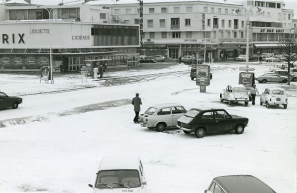 Royan, la Place Rouge - Sam. 11 Fév. 1978 - 11 H / Photo : Yves Delmas