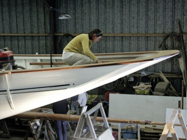 Septembre 2006 - Peinture des hauts / Visuel : D.R.