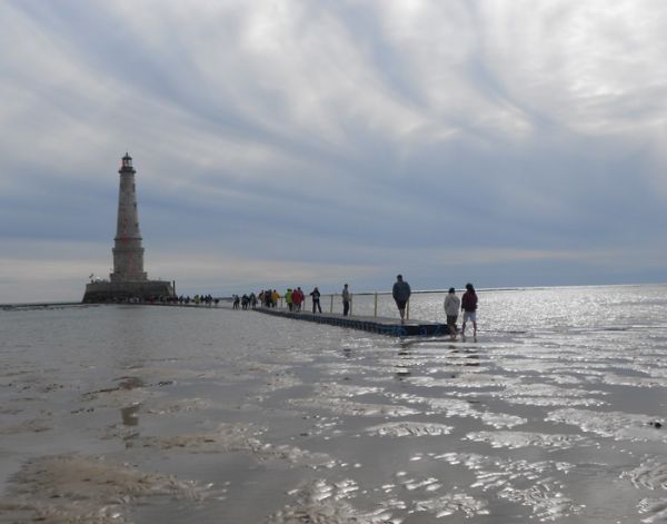 Tous au phare. / Cl.mabr