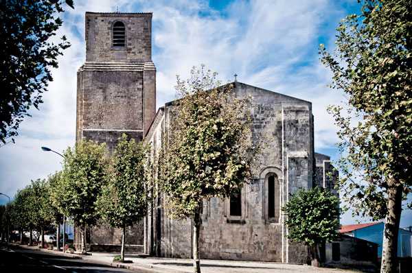 Eglise-St-Pierre-façade-arrière