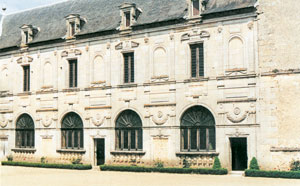 Façade du château de Vayres. Extrait de Louis de Foix, Horloger, ingénieur, architecte de quatre rois, Claude Grenet-Delisle, Fédération Historique du Sud-Ouest, Bordeaux, 1998.
