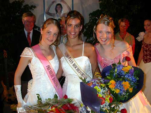 Miss Pays-Rochefortais 2004 et ses Dauphines