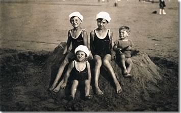 Les Beach boys de la Grande Conche en 1930