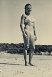 Naïade en tenue de bain : le bikini des années 1950